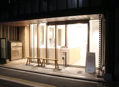 店舗用のサッシ引戸